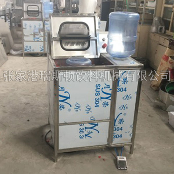 自動(dòng)拔蓋內(nèi)外刷桶機(jī)