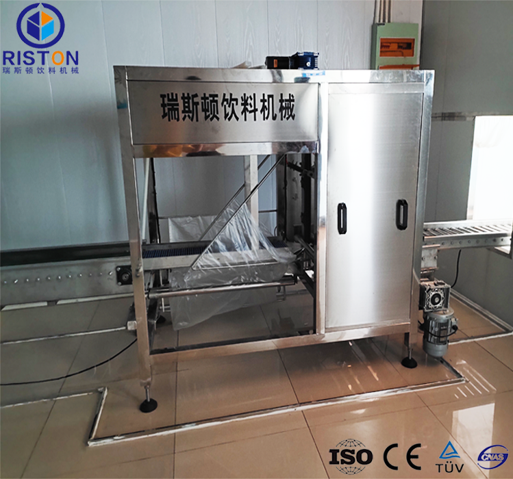 桶裝水全自動套袋機 桶裝水全自動套袋機